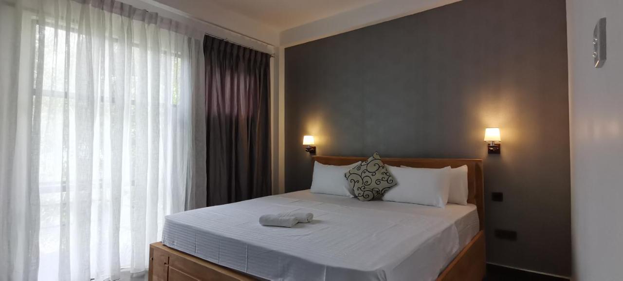 Endlessblue Resort Kalametiya ภายนอก รูปภาพ